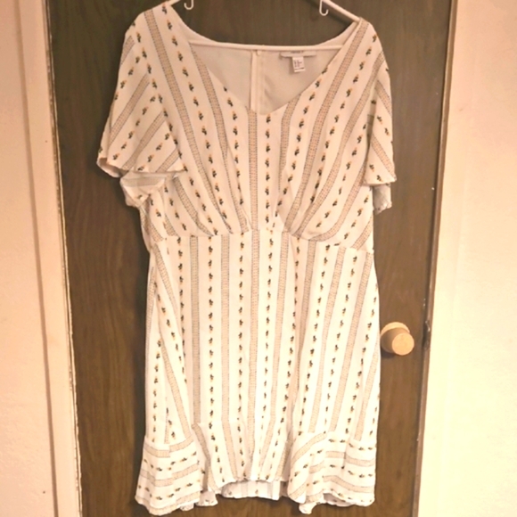 Forever 21 Dresses & Skirts - NWOT Forever 21 Dress